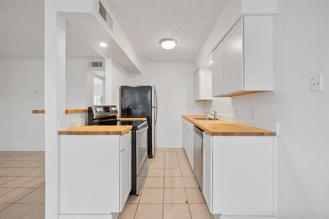 Building Photo - 7450 Ruby Pl