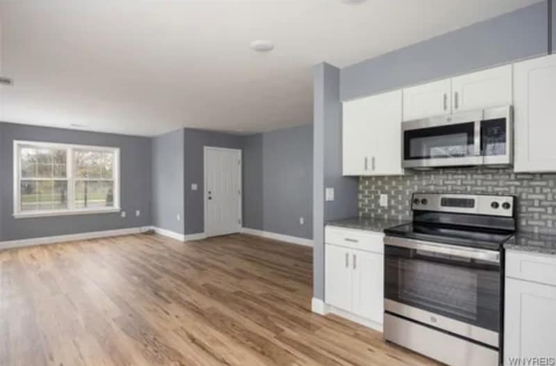 Building Photo - 12 Sundridge Dr