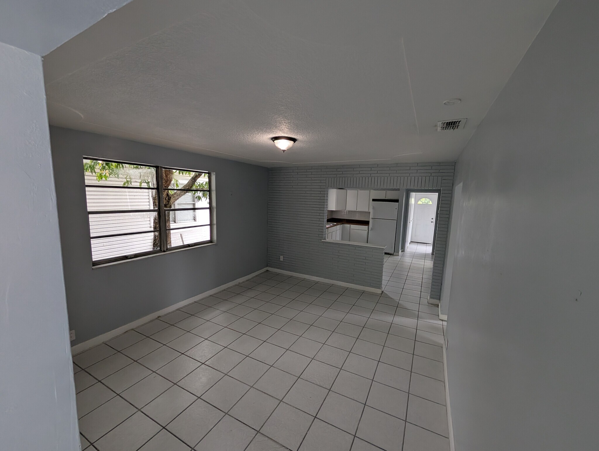 Building Photo - 1316 Holmes Ave