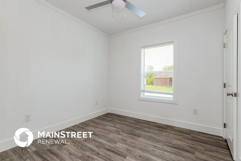 Building Photo - 4358 Larkspur St