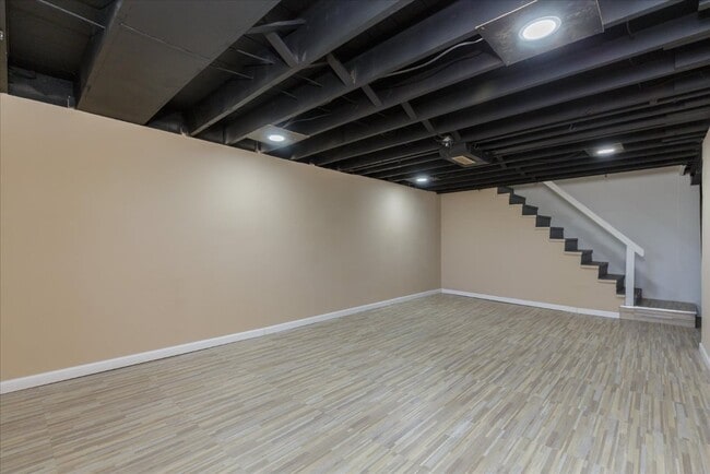 Building Photo - 4321 Melba Ave