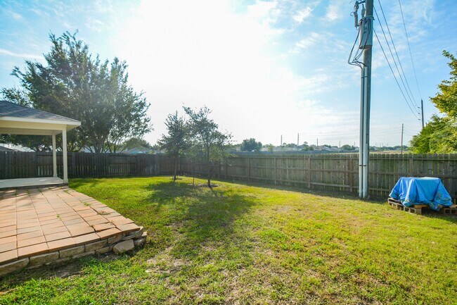 Building Photo - 21811 Black Mountain Way