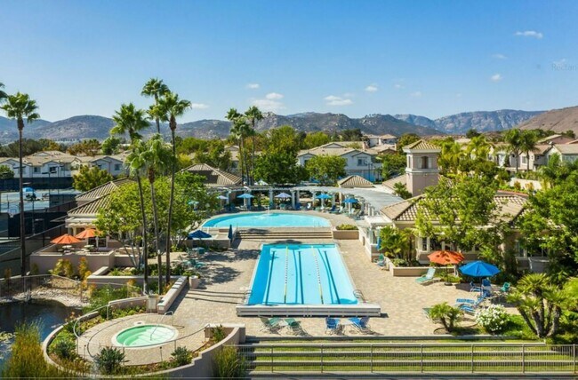 Building Photo - Spacious 2B/2BA Rancho Bernardo Condo with Balcony, W/D & Pool Access