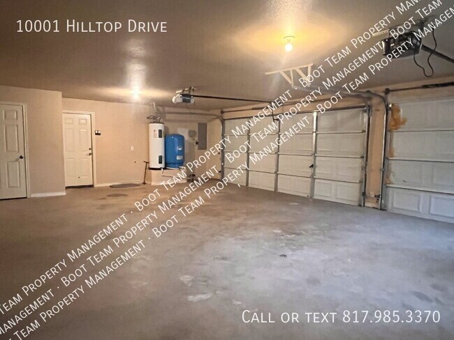 Building Photo - 10001 Hill Top Dr