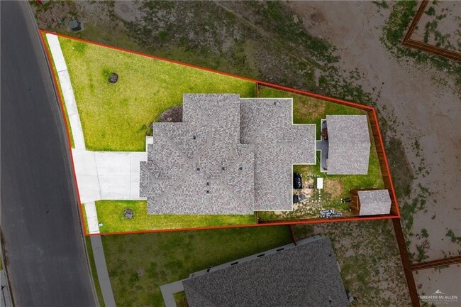 Building Photo - 24 El Paso Dr