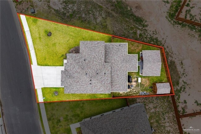 Building Photo - 3226 El Paso Dr