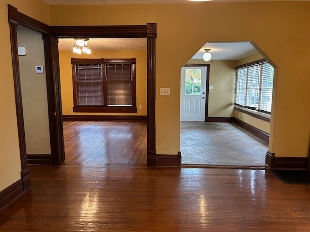 Building Photo - 96 E Franklin St