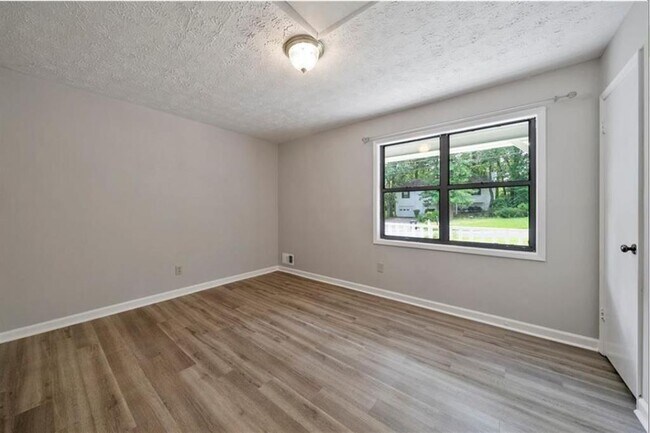 Building Photo - 3889 Stone Hearth Pl