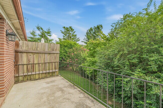 Building Photo - 4801 Cannon Ridge Dr