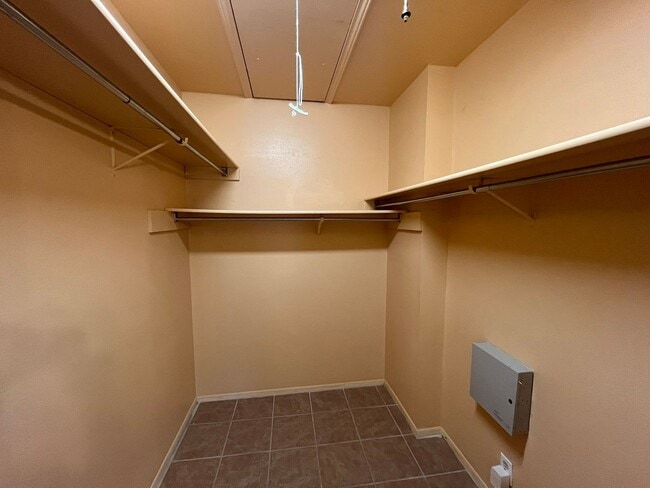 Building Photo - 7339 Hunters Land