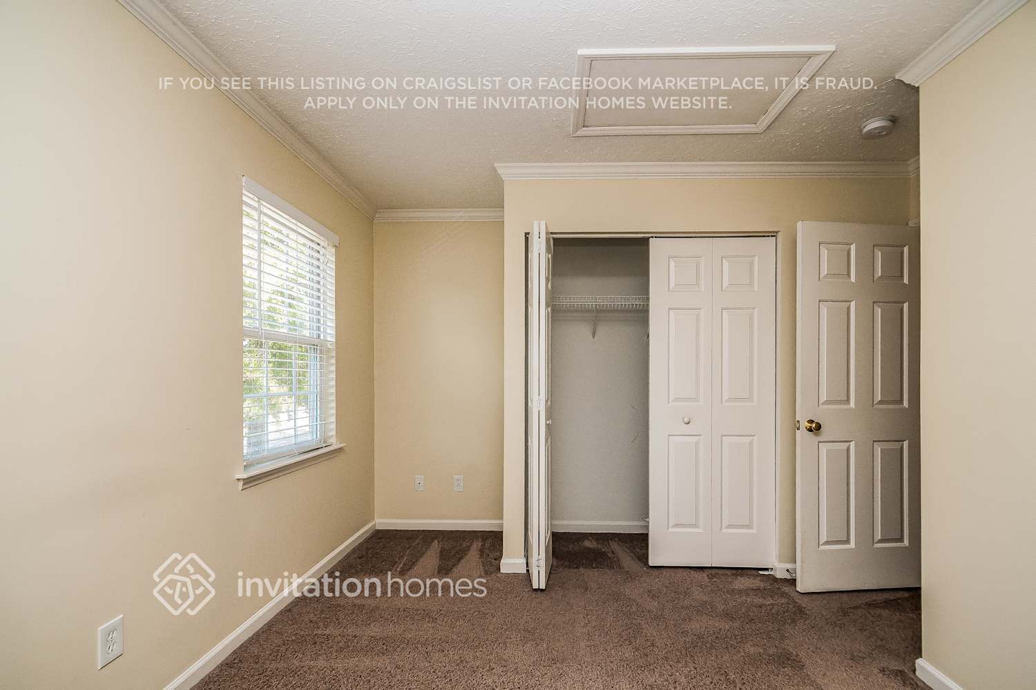 Building Photo - 2048 Buffalo Way