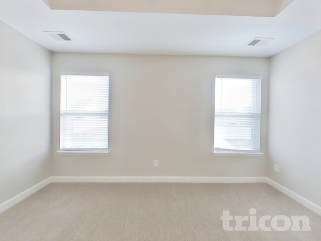 Building Photo - 825 Old Forester Ln