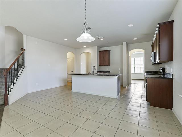 Building Photo - 5105 Marina Dr