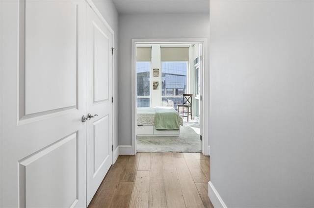 Building Photo - 500 Throckmorton St