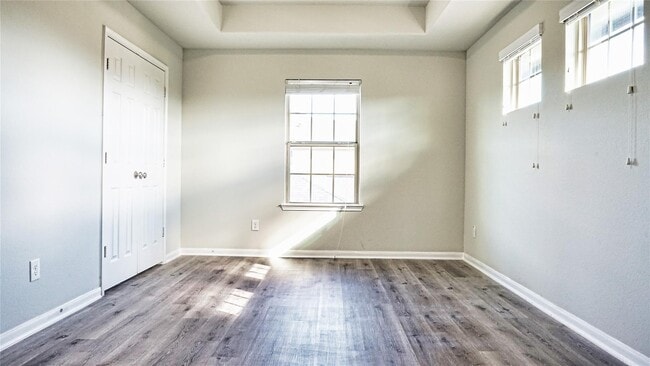 Building Photo - 16938 Wedgeside Pk