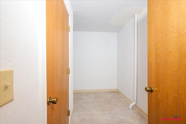 Building Photo - 2BD | 2BA Nestled on a Cul-De-Sac