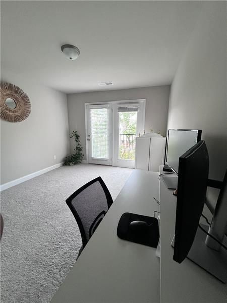 Building Photo - 2085 Manor Pointe Dr