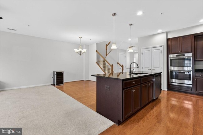 Building Photo - 8129 Greenbelt Station Pkwy