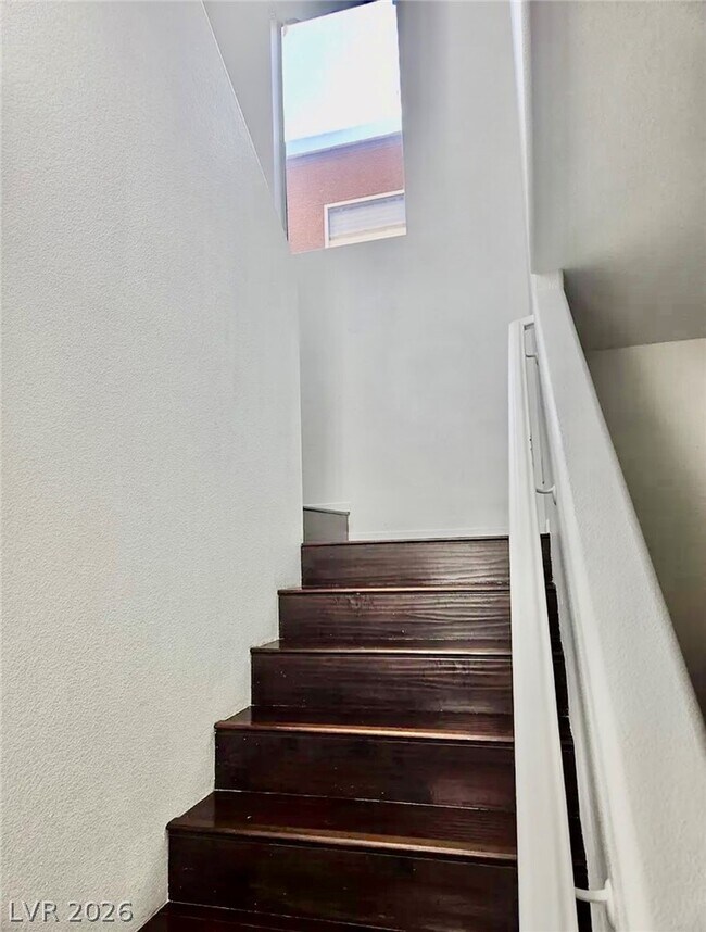 Building Photo - 8971 Lily Touchstone Ct