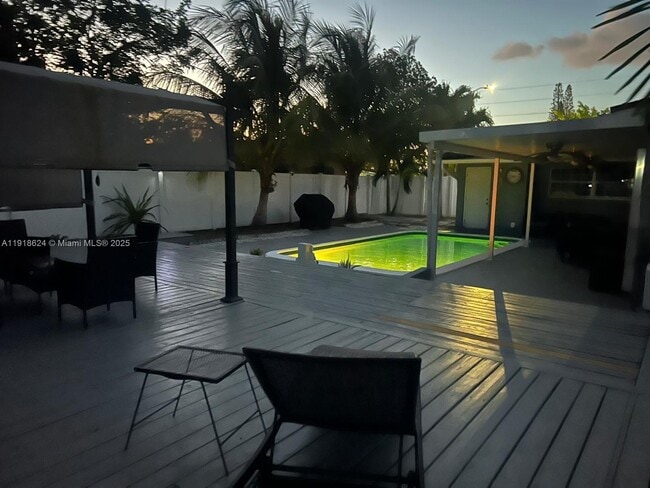 Building Photo - 4420 NW 30th Ct