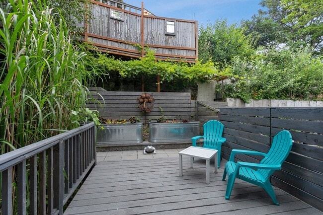 Building Photo - 1126 29th Ave S