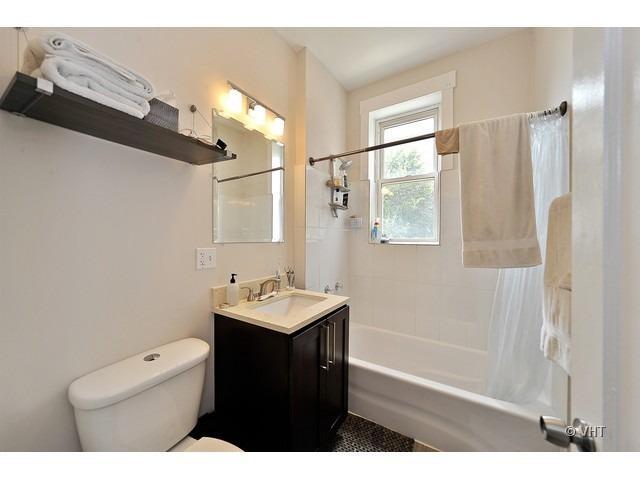 Building Photo - 2647 W Crystal St