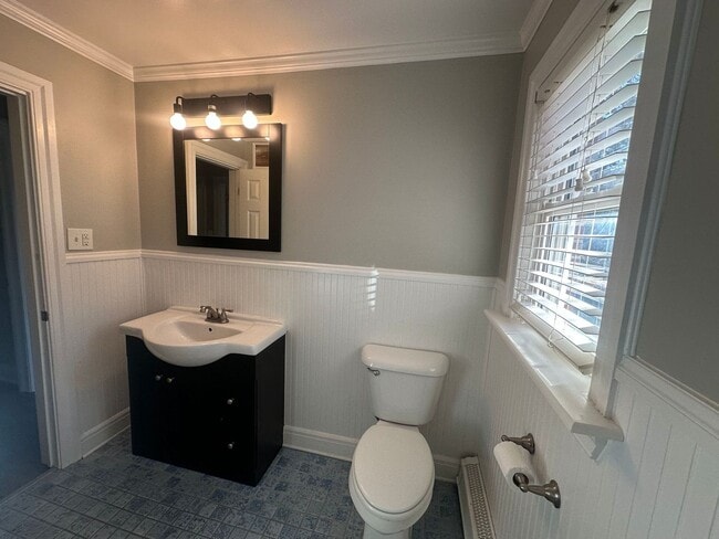 Building Photo - Call Amanda Tate at (757)289-6810 for more information