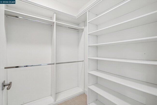 Building Photo - 1756 Cole Ave