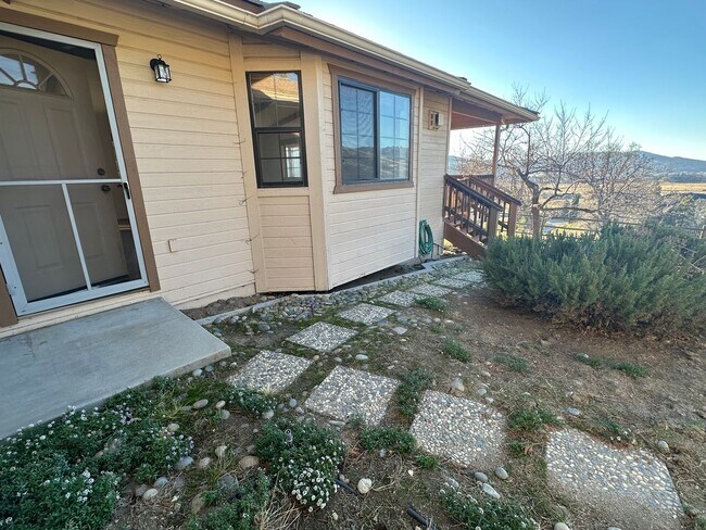 Building Photo - Bear Valley 3+4 with over 4 acres! MUST SEE!