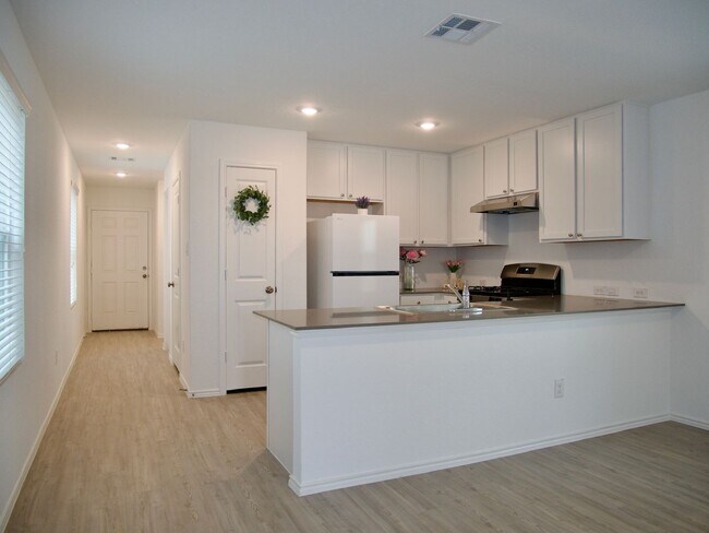 Building Photo - 7627 Chancery Gate