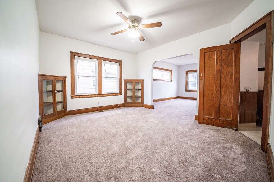 Building Photo - 2085 Marlowe Ave