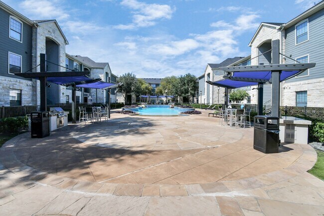 Building Photo - 6777 Sommerall Dr