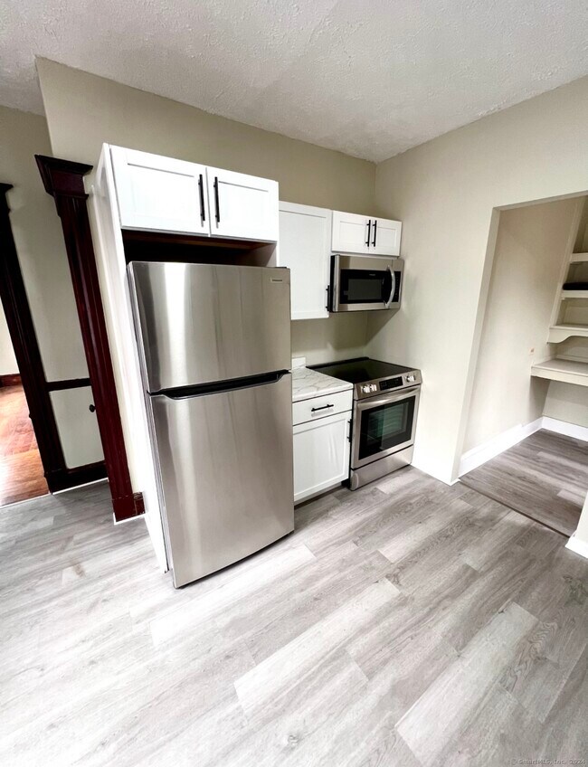 Building Photo - 25 Washington Ave