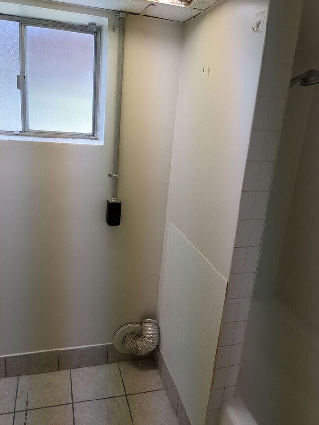 Building Photo - 8177 Darin St