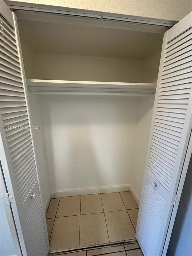 Building Photo - 2775 Taft St