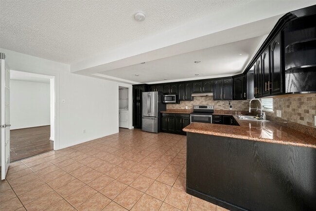 Building Photo - 9404 Denbury Way