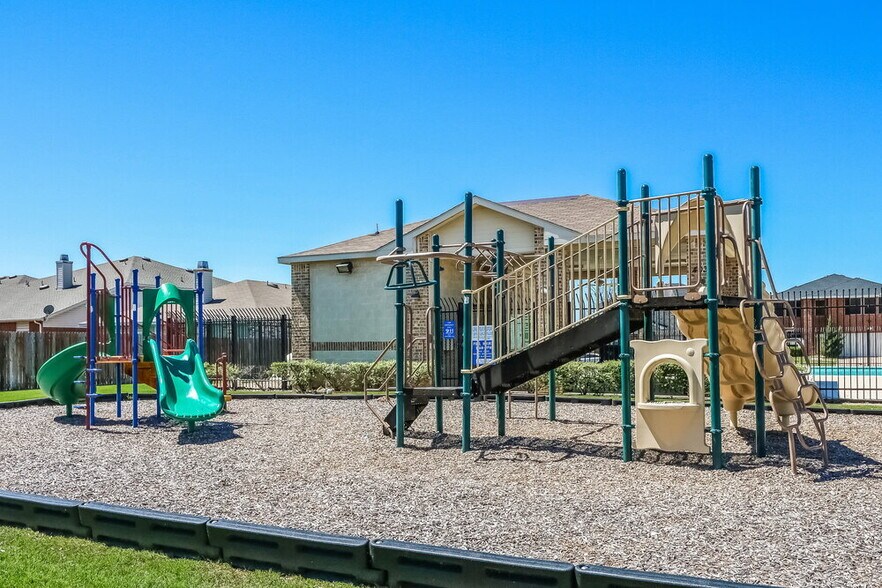 Building Photo - 4113 Hunters Creek Dr