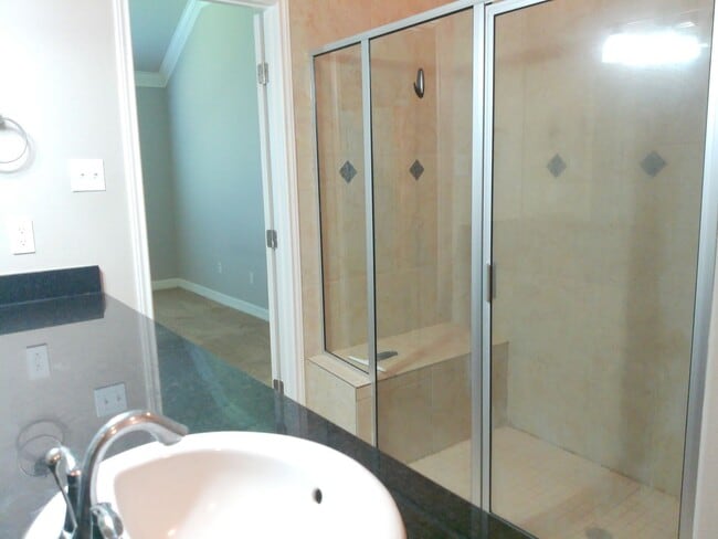 Building Photo - 4750 Grand Junction Drive