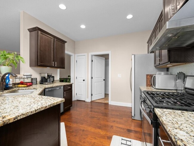 Building Photo - 67 Cobblestone Ln