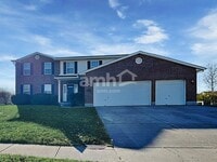 Building Photo - 6088 Lakewood Dr