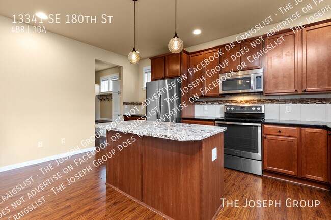 Building Photo - 13341 SE 180th St
