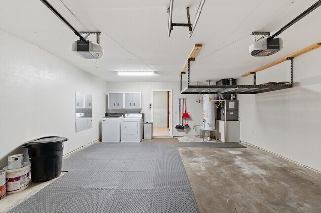 Building Photo - 8526 Cedel Dr