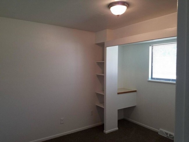 Building Photo - 2813 Shoal Cir