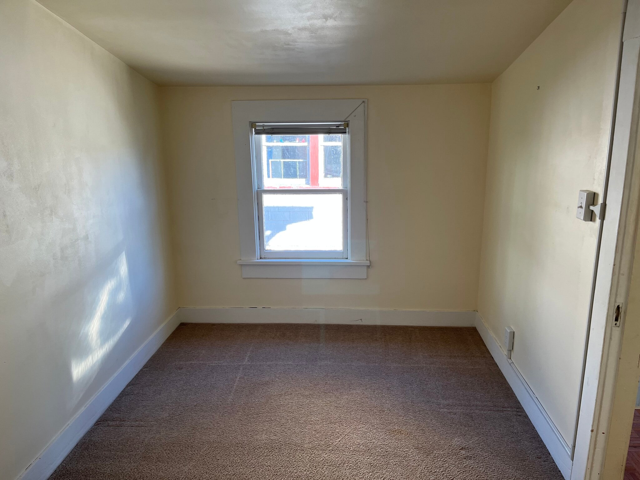 Bedroom/Office 1 - 657 Florence Ave