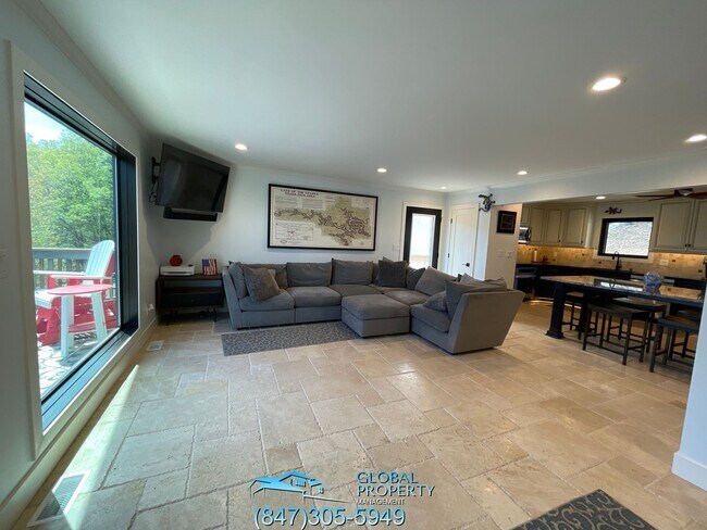 Building Photo - 880 Wading Bird Rd