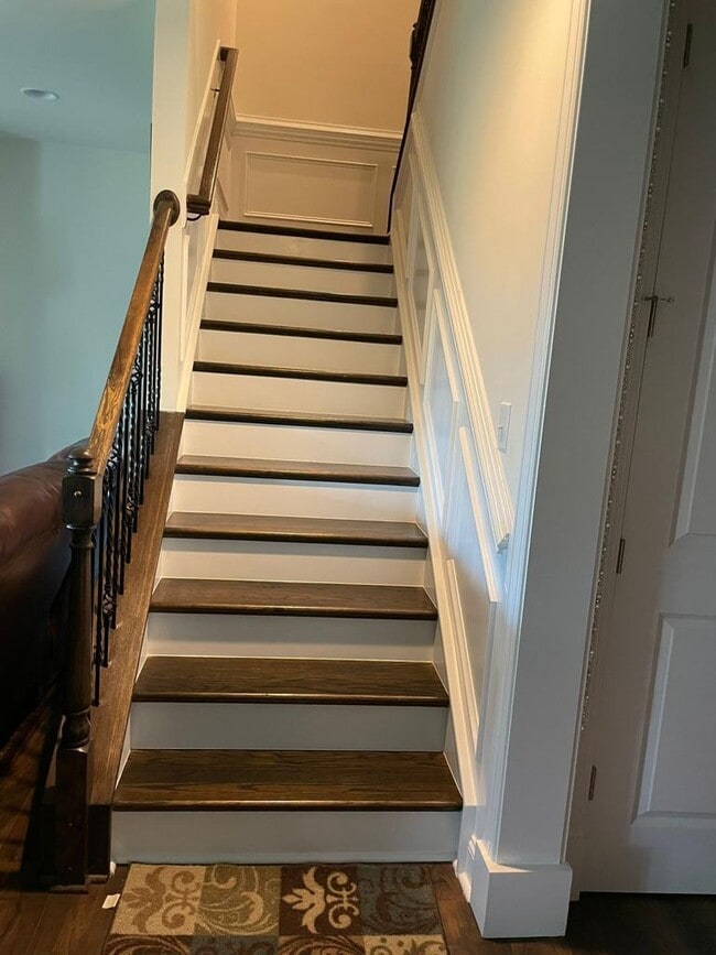 Building Photo - 10359 Paper Birch Dr