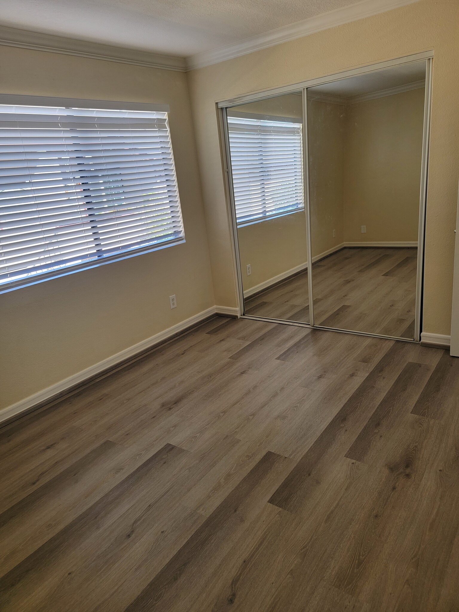 Building Photo - 3831 Bresee Ave