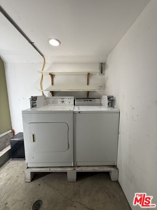Building Photo - 1444 Manzanita St