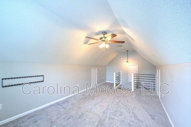 Building Photo - 17 Woolridge Way