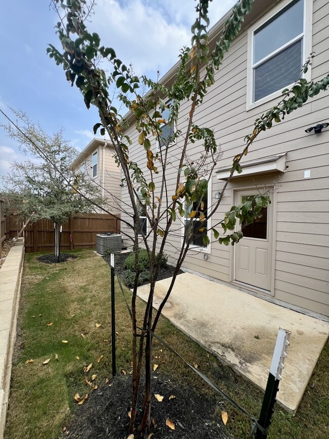 Building Photo - 14839 Vance Jackson Rd